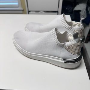 Women’s Dolce Vita slip on sneakers